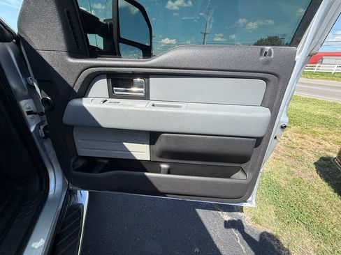 Used 2014 Ford F150 XLT w/ Equipment Group 302A Luxury AWD/4WD image 22