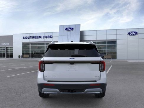 New 2026 Ford Explorer Platinum w/ LUX Leather Package AWD/4WD image 5