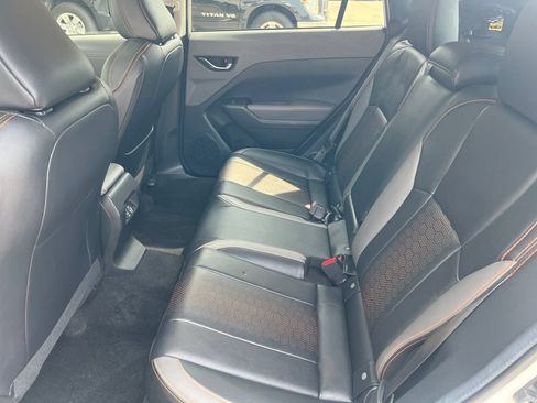 Used 2024 Subaru Crosstrek 2.5i Limited AWD/4WD image 9