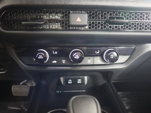 Certified 2026 Honda HR-V LX image 42