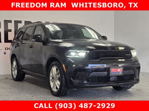 Used 2024 Dodge Durango GT image 2