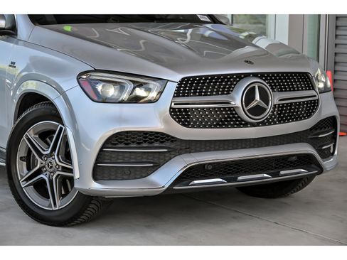Used 2020 Mercedes-Benz GLE 580 4MATIC w/ Energizing Package Plus image 2