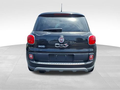 Used 2014 FIAT 500L Trekking w/ Popular Equipment Group FWD image 25