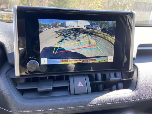 Used 2024 Toyota RAV4 XLE image 24