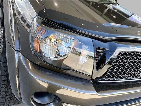 Used 2011 Toyota Tacoma PreRunner w/ SR5 Pkg #2 RWD image 26
