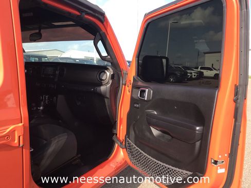 Used 2020 Jeep Wrangler Unlimited Sport S image 17