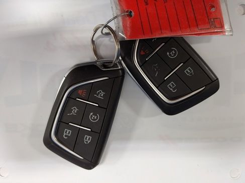 Certified 2021 Cadillac Escalade ESV Sport Platinum image 40