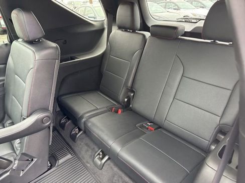 Used 2025 Chevrolet Traverse Z71 w/ Driver Confidence Package image 49