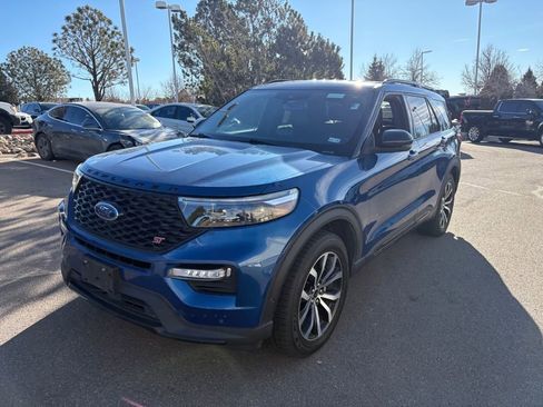 Used 2020 Ford Explorer ST w/ Premium Technology Package image 3