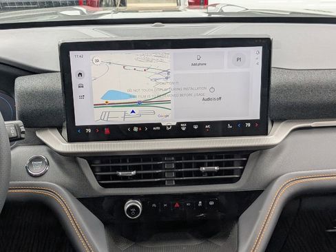 New 2026 Ford Explorer ST-Line w/ ST-Line Street Pack image 19