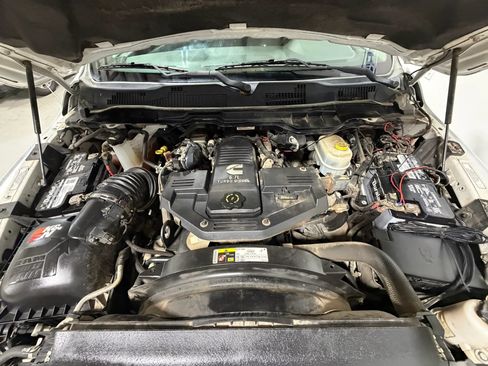 Used 2016 RAM 2500 SLT AWD/4WD image 20