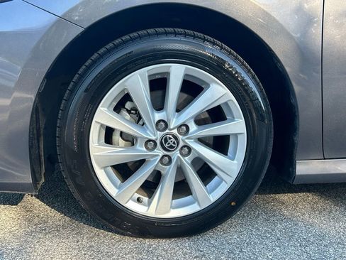 Used 2024 Toyota Camry LE image 10