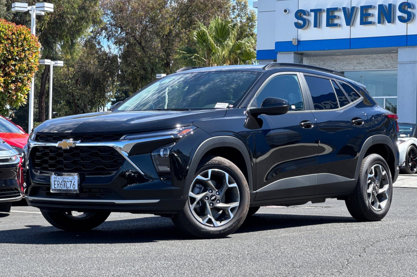 Used 2026 Chevrolet Trax LT w/ LT Convenience Package FWD image 9