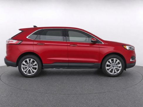 Used 2022 Ford Edge Titanium w/ Equipment Group 301A AWD/4WD image 8