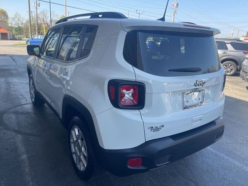 Used 2023 Jeep Renegade Latitude w/ Premium Group image 5