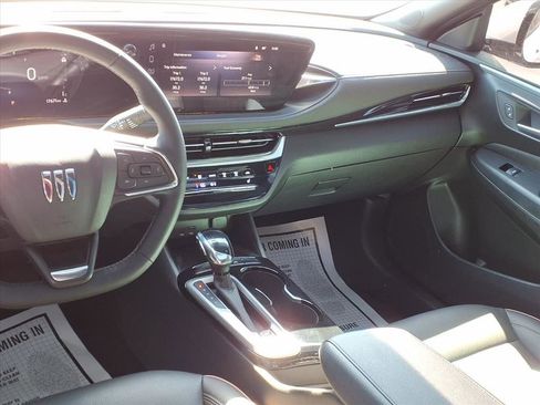 Used 2024 Buick Envista Avenir image 5