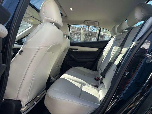 Certified 2025 MAZDA MAZDA3 2.5 Turbo Sedan w/Premium Plus image 24