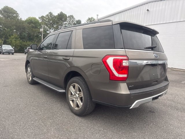 Used 2018 Ford Expedition XLT w/ Equipment Group 202A RWD image 3