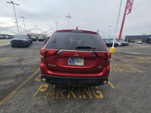 Used 2020 Mitsubishi Outlander LE image 5