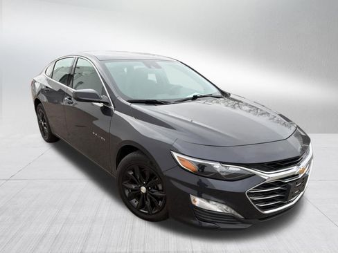 Used 2023 Chevrolet Malibu LT image 4