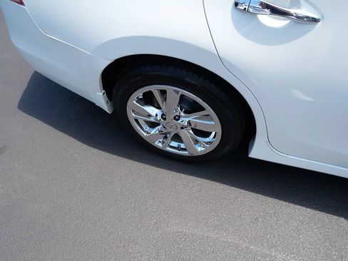 Used 2013 Nissan Altima 2.5 SL FWD image 31