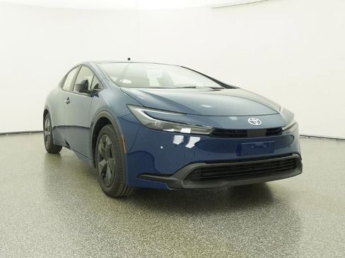 New 2026 Toyota Prius LE image 30
