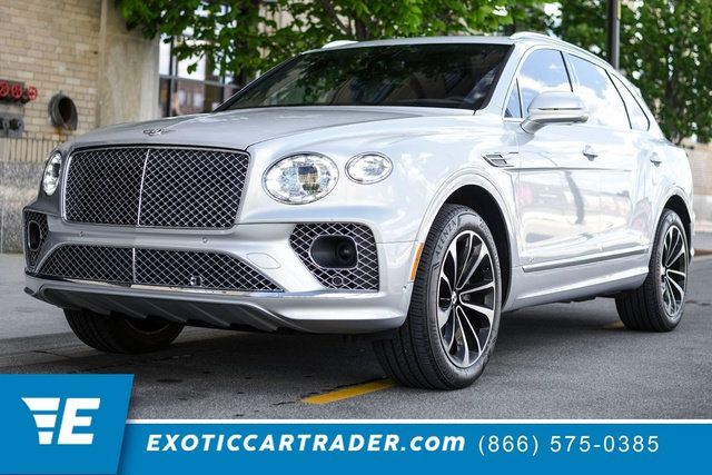 Used 2021 Bentley Bentayga AWD/4WD image 1