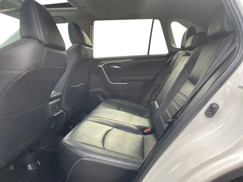 Used 2020 Toyota RAV4 XLE Premium AWD/4WD image 18