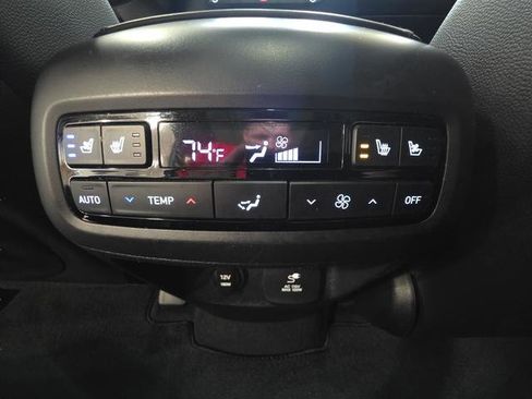 Used 2023 Hyundai Palisade Limited AWD/4WD image 30