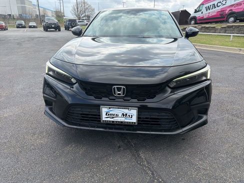 Used 2023 Honda Civic Sport image 8