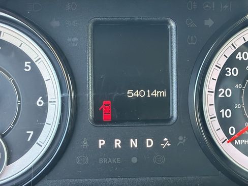Used 2024 RAM 1500 Classic SLT AWD/4WD image 3