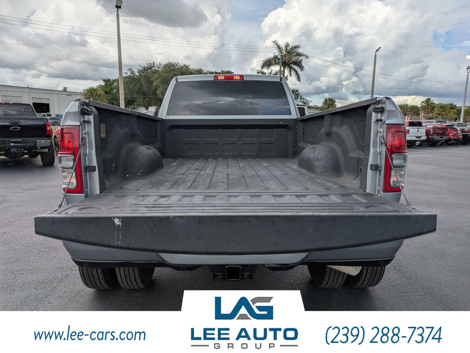 Used 2024 RAM 3500 Big Horn w/ Night Edition AWD/4WD image 11