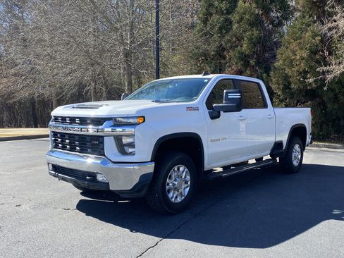 Used 2022 Chevrolet Silverado 2500 LT w/ Convenience Package image 5