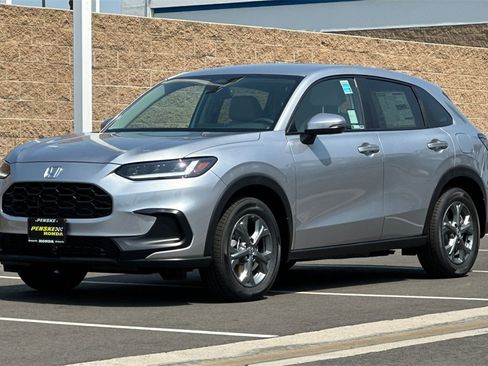 New 2026 Honda HR-V LX image 8