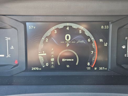 Used 2025 Toyota Tacoma SR5 AWD/4WD image 23