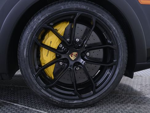 Used 2023 Porsche Cayenne Turbo GT image 14