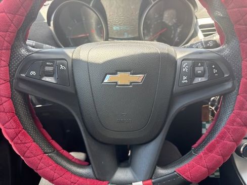 Used 2015 Chevrolet Cruze LT FWD image 12