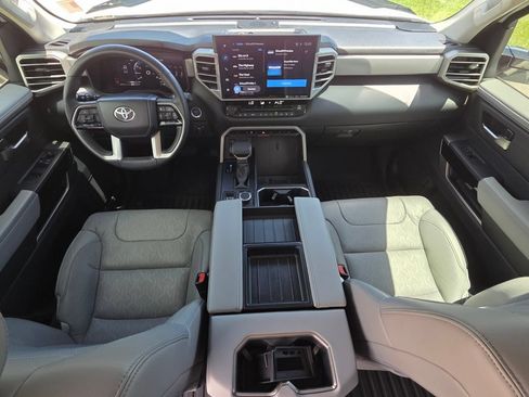 Used 2024 Toyota Tundra Limited AWD/4WD image 24