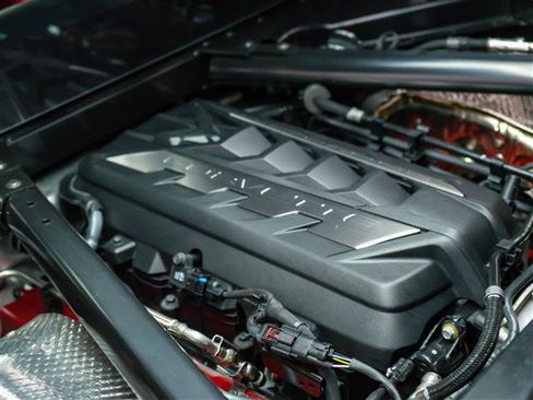 Used 2025 Chevrolet Corvette Stingray Preferred Cpe w/ Z51 Performance Package RWD image 13