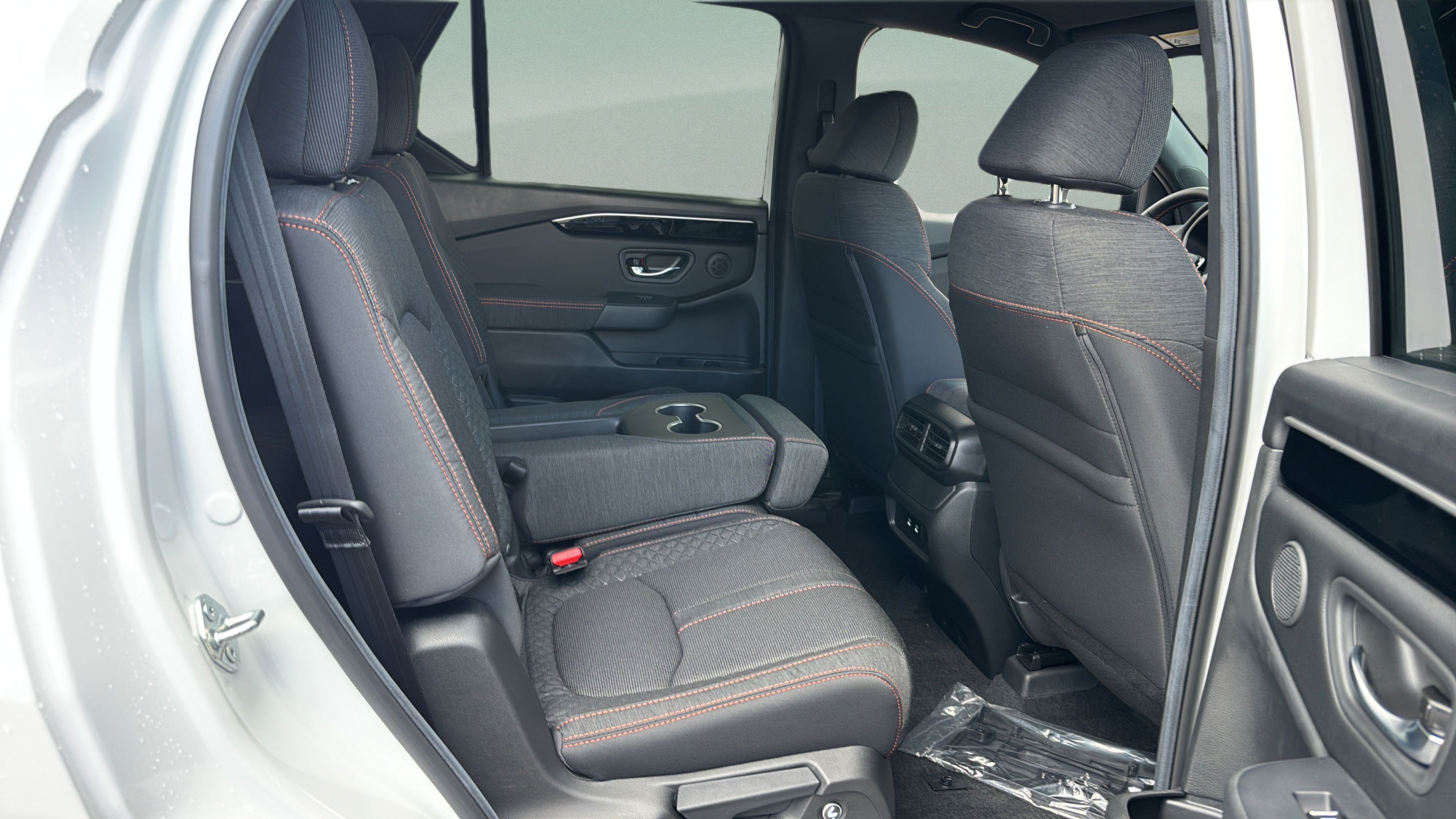 New 2026 Honda Pilot Sport image 13