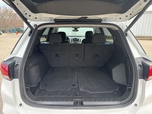 Used 2023 Chevrolet Equinox LT image 18