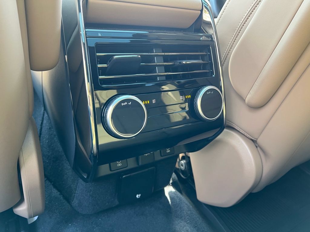 New 2026 Land Rover Range Rover Sport SE AWD/4WD image 23