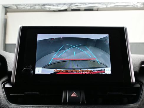 Used 2024 Toyota RAV4 LE AWD/4WD image 17
