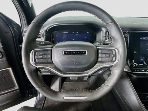 Used 2024 Jeep Wagoneer Series II w/ Flexible Seating Group RWD image 13