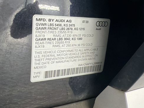 Used 2020 Audi Q5 Prestige AWD/4WD image 23