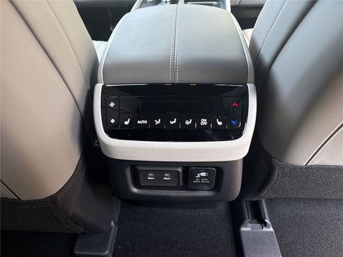 New 2026 INFINITI QX60 Autograph w/ Dark Cargo Package image 48