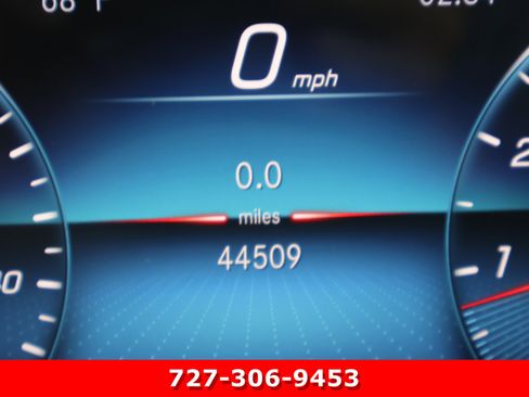 Certified 2021 Mercedes-Benz GLB 250 image 27