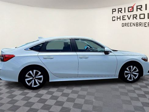 Used 2023 Honda Civic LX image 9