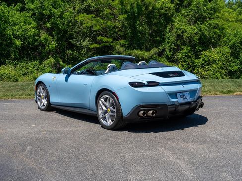 Certified 2025 Ferrari Roma Spider RWD image 2