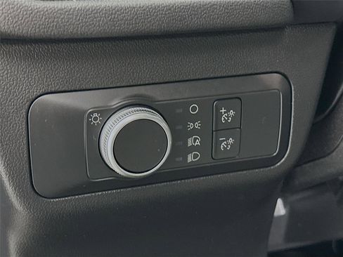 Used 2022 Ford Escape SE image 10